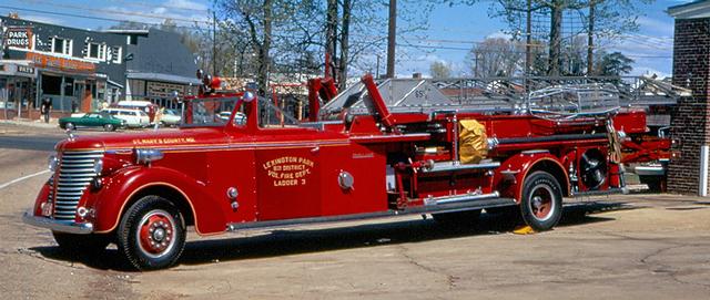 Ladder 3 - 1941 American LaFrance 65' Aerial