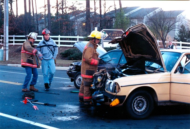 MVA on Willows Road @ The Greens - early 2000's